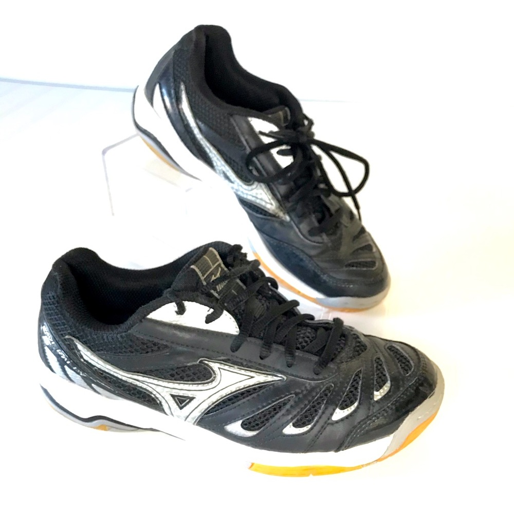 Mizuno wave rally 5 shoes size 7.5